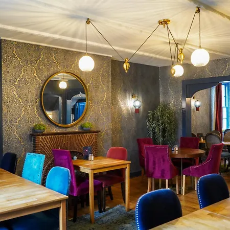 The Bluebell Country Inn, Crickhowell-2